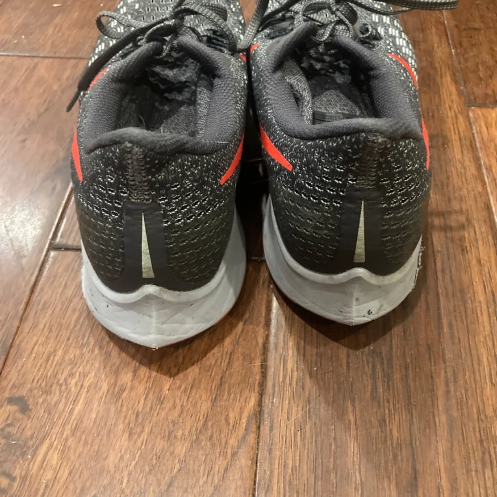 Nike Zoom Pegasus 35 men’s running shoes - Picture 3 of 6